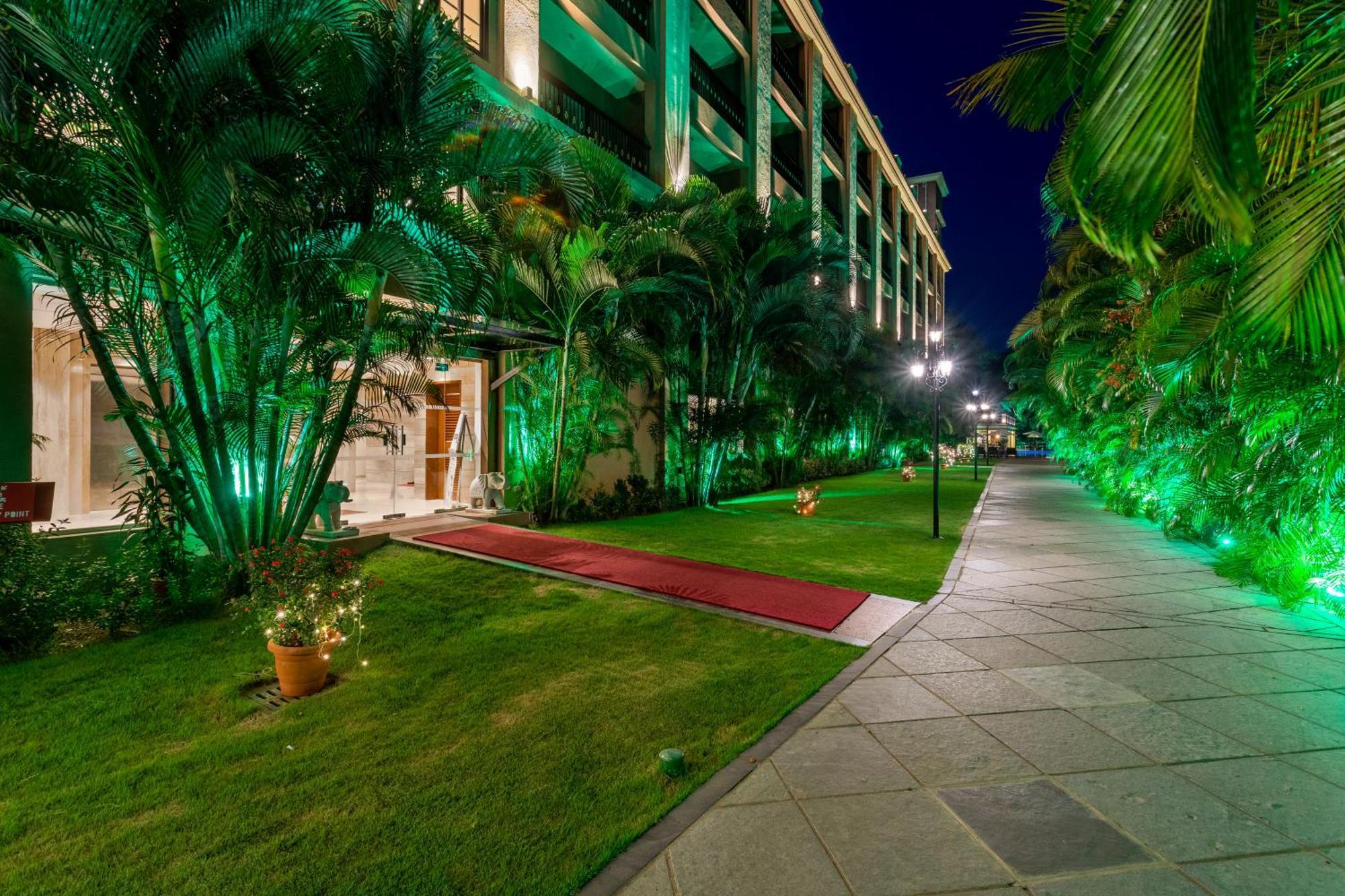 Seashell Suites And Villas- Candolim Goa Exterior foto